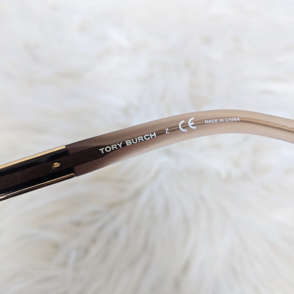 New Tory Burch Gold Pyramid Round Sunglasses - Picture 2 of 8